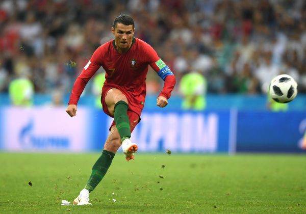 Cristiano Ronaldo se numără printre jucătorii preselecţionaţi în lotul Portugaliei